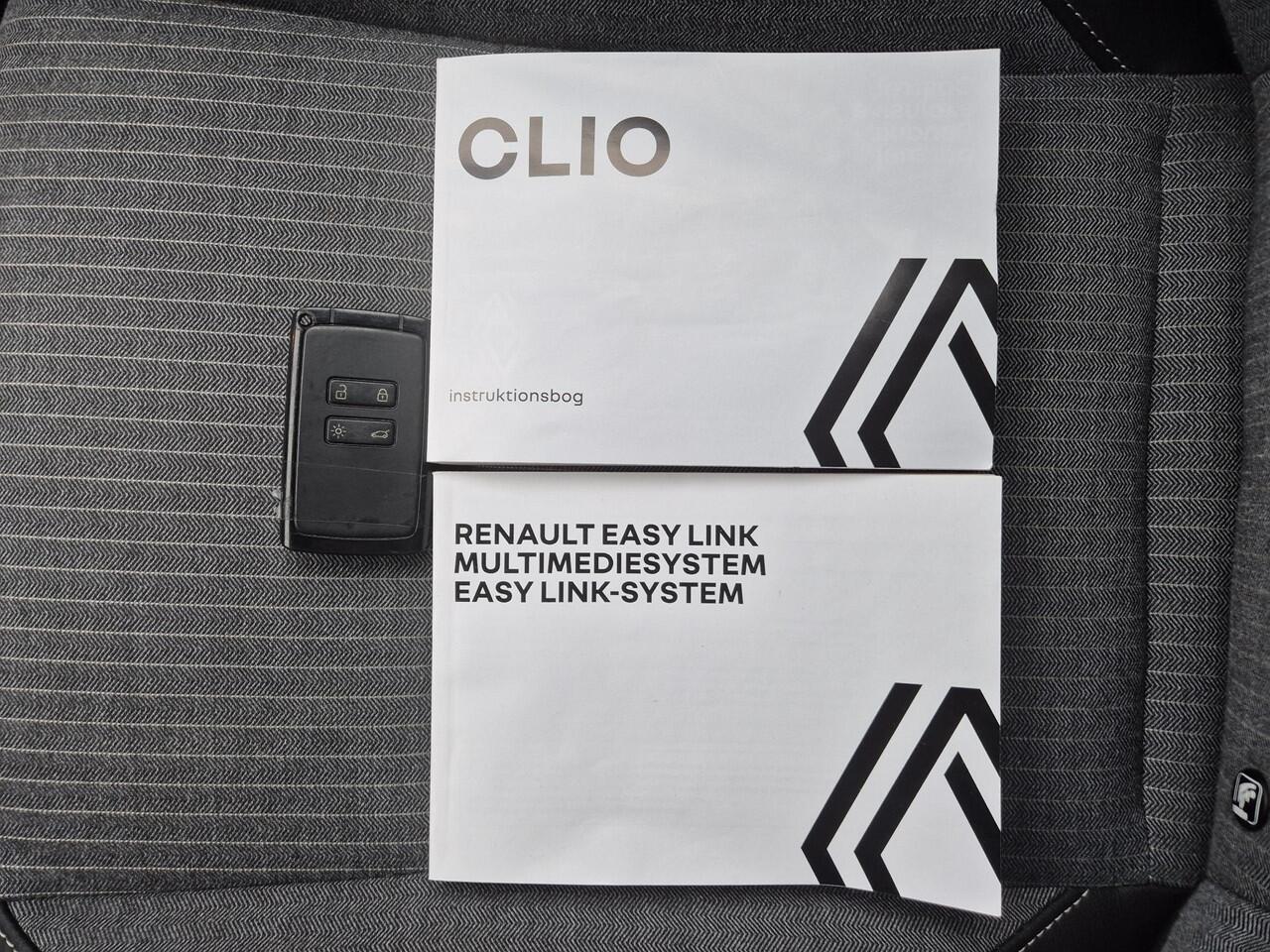 Renault CLIO 1.0 TCe 90 Techno Handgeschakeld / Pack winter / Navigatie via Apple Carplay of Android Auto / Achteruitrijcamera / Cruise control / Keyless Entry/Start / Parkeersensoren achter / Stuur en Stoel verwarming /