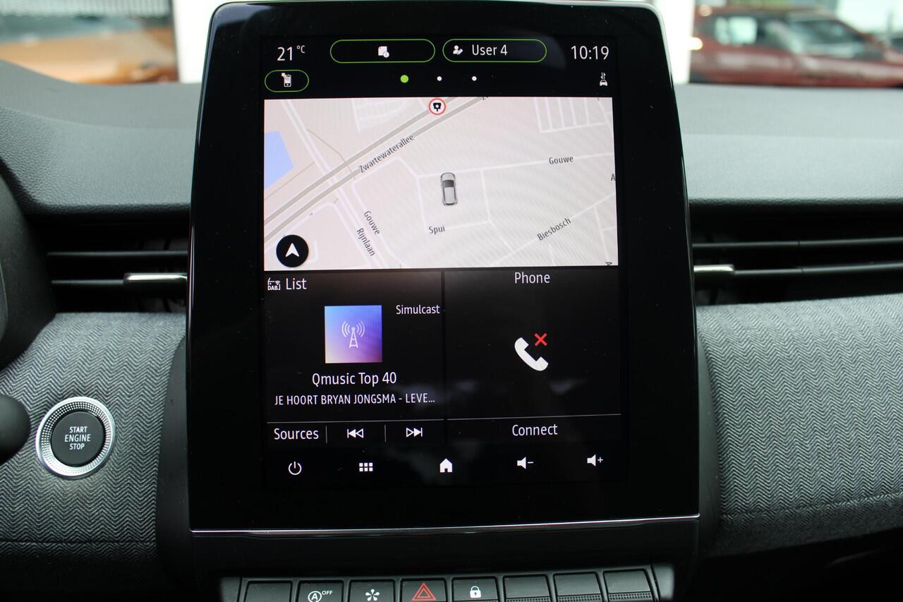 Renault CLIO 1.0 TCe 90 GPF techno | Achteruitrijcamera | Parkeersensoren V+A | Apple CarPlay / Android Auto | Climate Control |