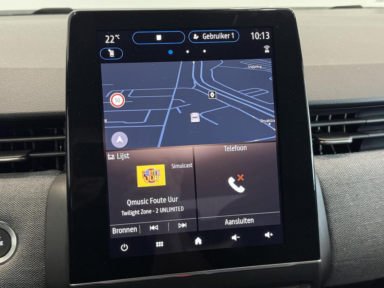 Renault CLIO 1.6 E-Tech Full Hybrid 145 Techno | Navigatie 9,3" | Draadloze telefoonlader | Lichtmetalen velgen 17" | Parkeersensoren achter en achteruitrijcamera | Climate Control | Cruise Control | Apple Carplay/Android Auto