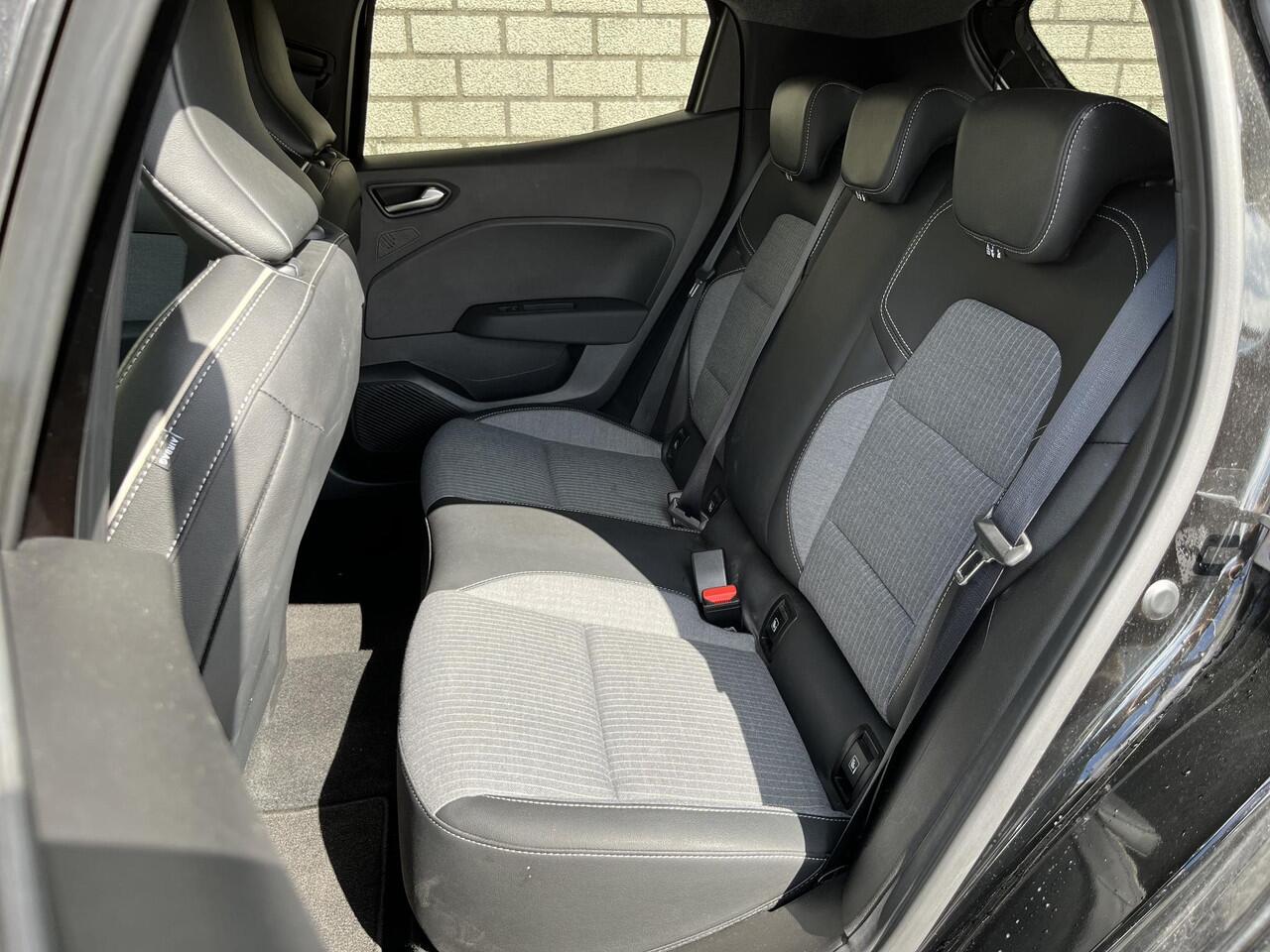 Renault CLIO 1.0 TCe 90 GPF Techno | Achteruitrijcamera | Apple CarPlay / Android Auto | Navigatie | Lichtmetalen velgen 17"