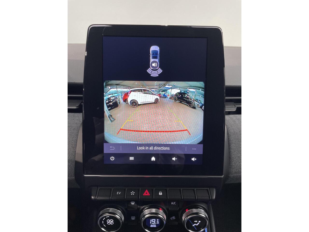 Renault CLIO 1.6 E-Tech Full Hybrid 145 techno | Achteruitrijcamera | Apple CarPlay / Android Auto | Cruise Control | 17" LMV |