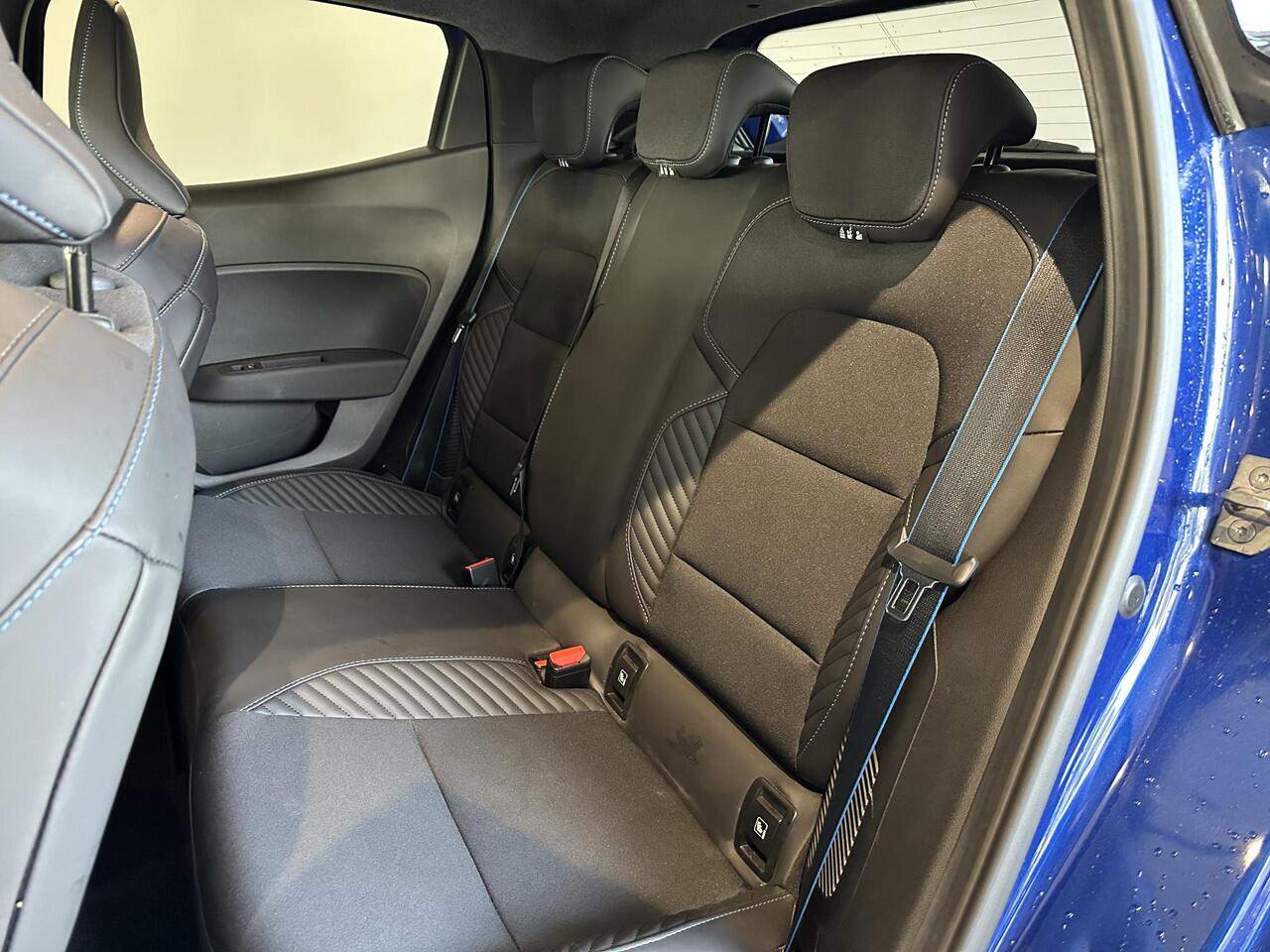 Renault CLIO 1.6 E-Tech full hybrid 145 esprit Alpine | 360° CAMERA | ADAPTIVE CRUISECONTROL | BOSE AUDIOSYSTEEM | BLIS