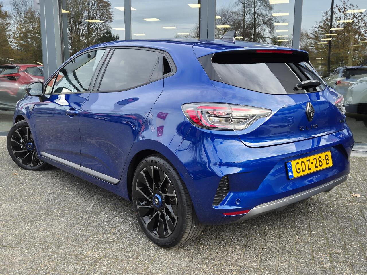 Renault CLIO 1.6 E-Tech Full Hybrid 145 esprit Alpine | BOSE Audio | Navigatie | Apple Carplay / Android Auto |