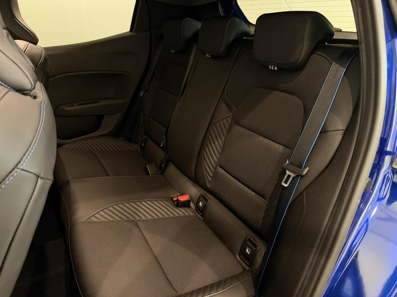 Renault CLIO 1.0 TCe 90 Esprit Alpine | BOSE | 360° camera | Lichtmetalen velgen 17" | Apple Carplay/Android Auto