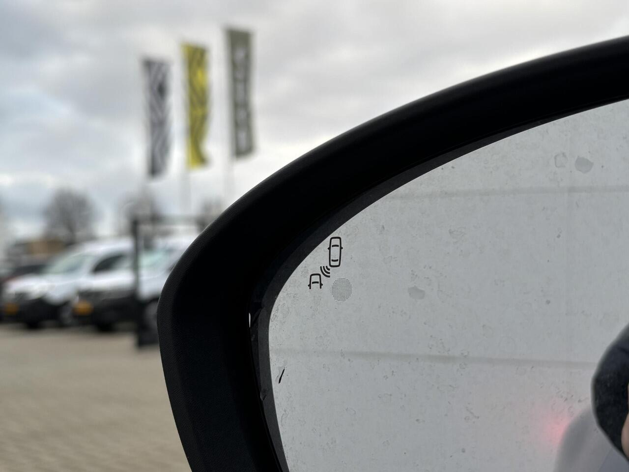 Renault CLIO 1.6 E-Tech Full Hybrid 145 esprit Alpine | Groot Navigatie | Camera | Bose Sound |