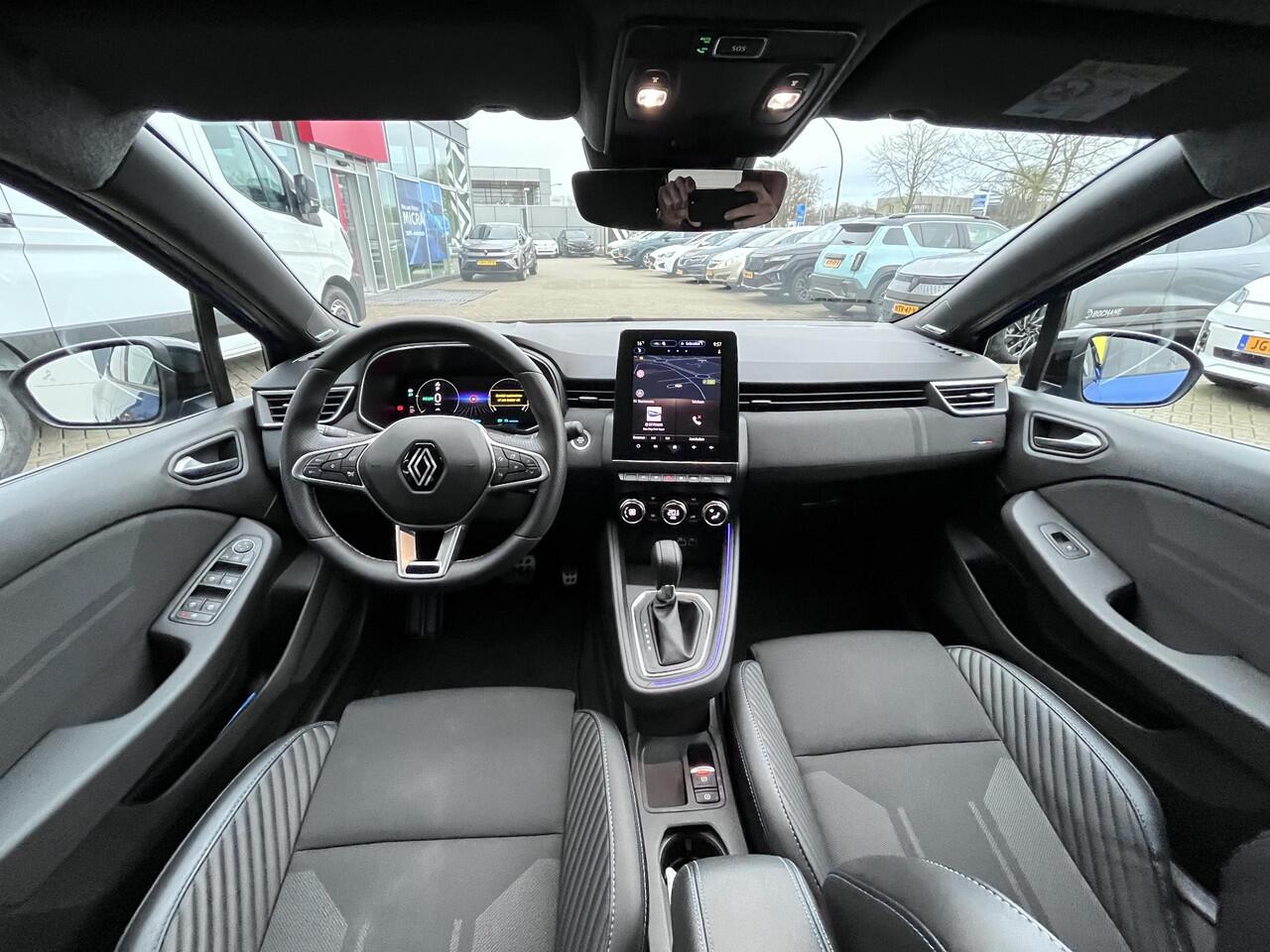 Renault CLIO 1.6 E-Tech Full Hybrid 145 esprit Alpine Navigatie / Climate control / Cruise control