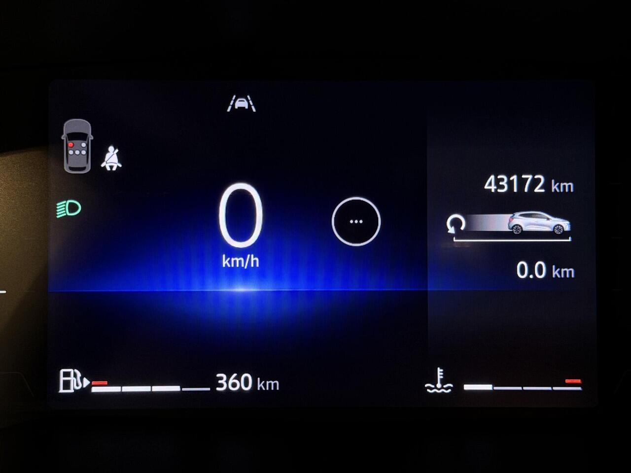 Renault CLIO 1.0 TCe 90 Evolution | Navigatie | Airco | Privacy Glass | Cruise Control | Lichtmetalen velgen 16" | Parkeersensoren en achteruitrijcamera