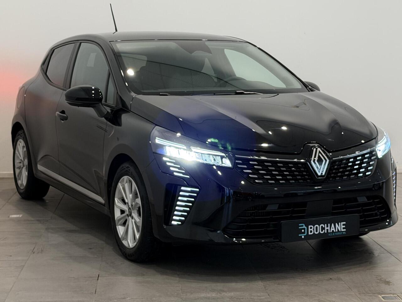 Renault CLIO 1.0 TCe 90 Evolution | Navigatie | Airco | Privacy Glass | Cruise Control | Lichtmetalen velgen 16" | Parkeersensoren en achteruitrijcamera