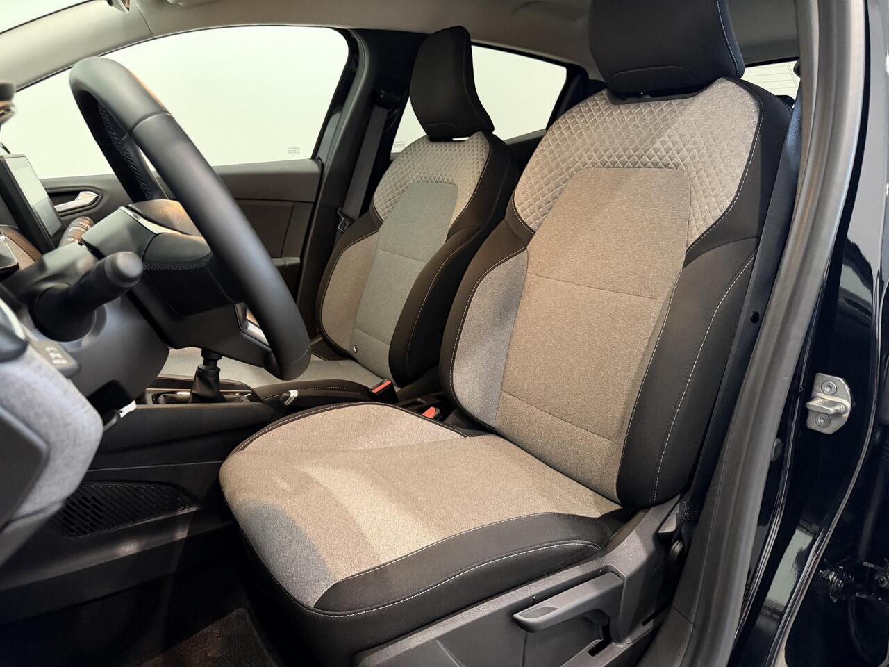 Renault CLIO 1.0 TCe 90 Evolution | Navigatie | Airco | Privacy Glass | Cruise Control | Lichtmetalen velgen 16" | Parkeersensoren en achteruitrijcamera