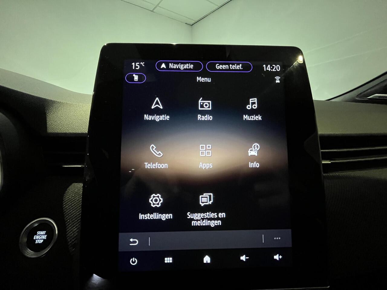 Renault CLIO 1.6 E-Tech Full Hybrid 145 esprit Alpine | BOSE-Audio | 360° Camera | Adaptive Cruise Control | Apple CarPlay / Android Auto |