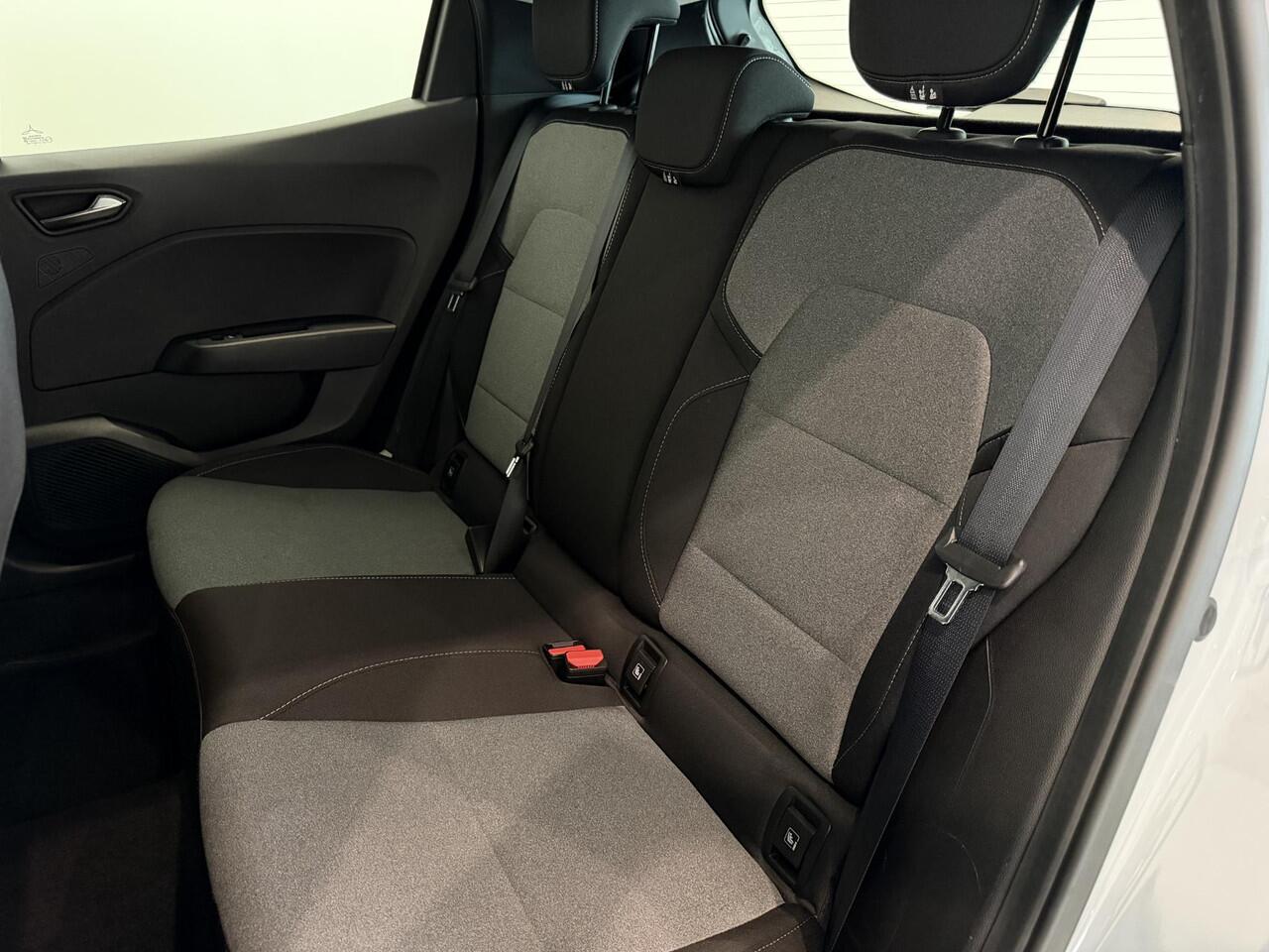 Renault CLIO 1.0 TCe 90 Evolution | Airco | Cruise Control | All season banden | Parkeersensoren achter | Apple Carplay/Android Auto