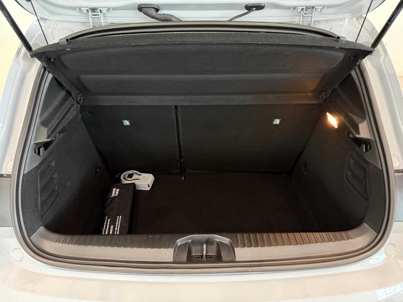 Renault CLIO 1.0 TCe 90 Evolution | Airco | Cruise Control | All season banden | Parkeersensoren achter | Apple Carplay/Android Auto