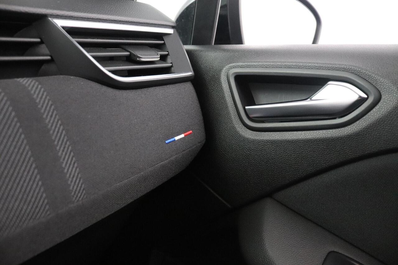 Renault CLIO 1.6 E-Tech Full Hybrid 145 esprit Alpine | Pack City | Bose Audio | 360 Camera |