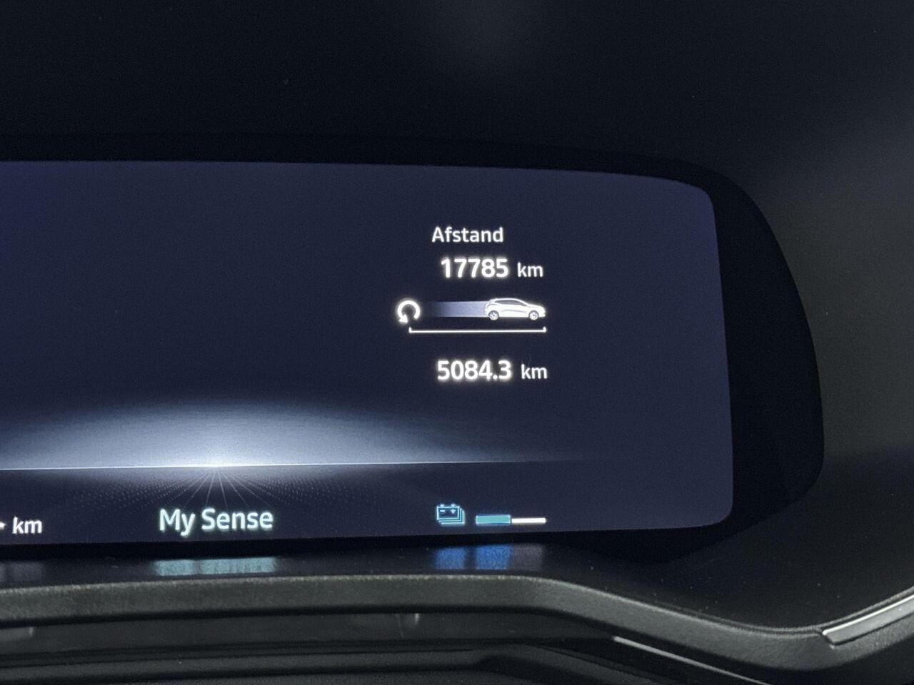 Renault CLIO 1.6 E-Tech Full Hybrid 145 techno | Achteruitrijcamera | Apple Carplay/Android Auto | Climate Control | Cruise Control | Draadloze Oplader | Keyless | Parkeersensoren Voor | Stoel- en Stuurverwarming |