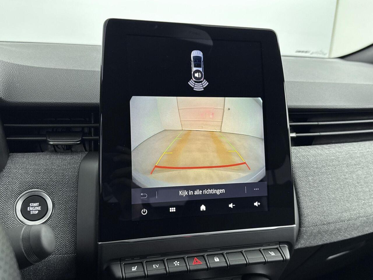 Renault CLIO 1.6 E-Tech Full Hybrid 145 techno | Achteruitrijcamera | Apple Carplay/Android Auto | Climate Control | Cruise Control | Draadloze Oplader | Keyless | Parkeersensoren Voor | Stoel- en Stuurverwarming |