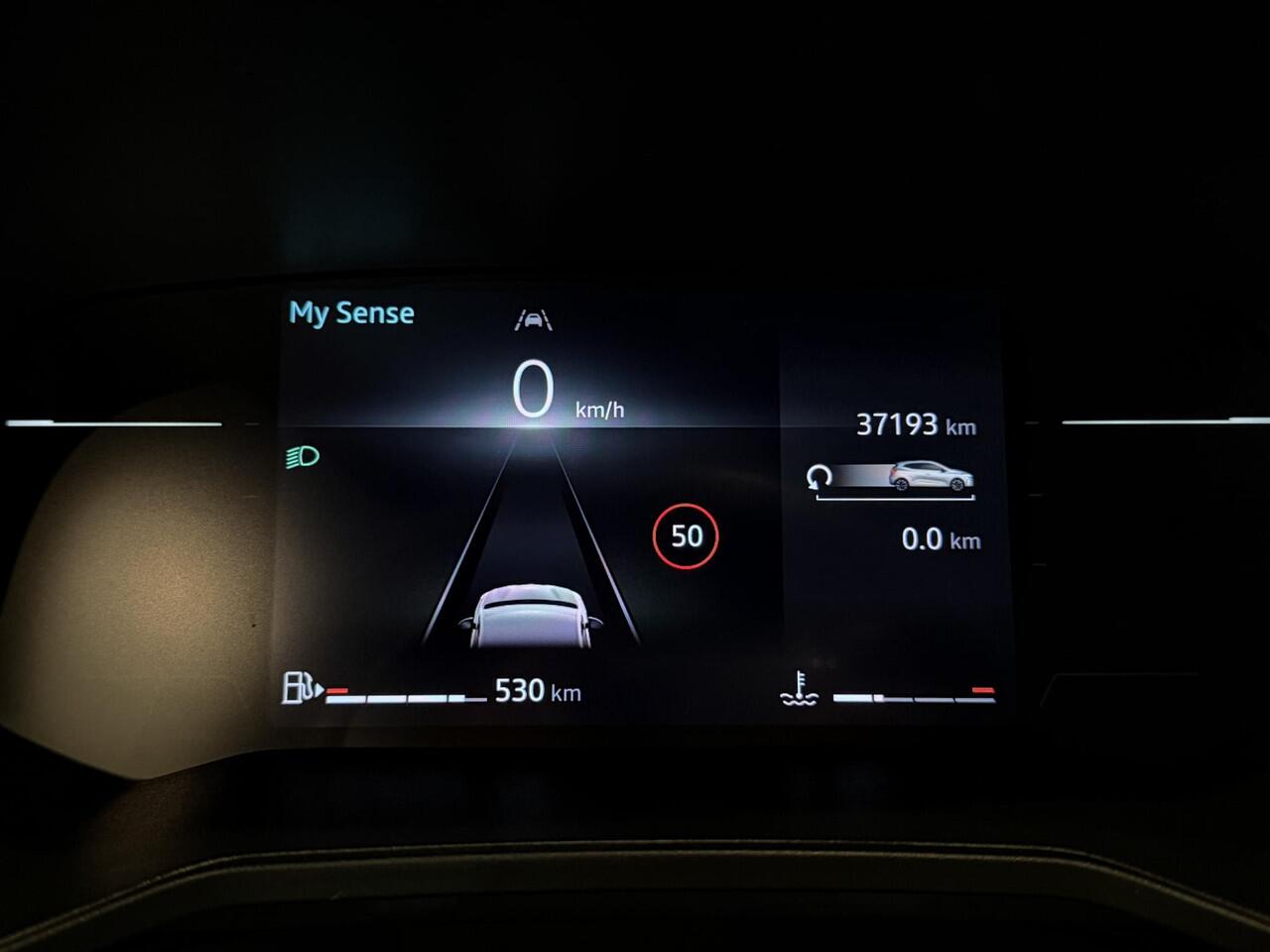 Renault CLIO 1.0 TCe 90 Techno | All season banden | Navigatie | Climate Control | Cruise Control | Lichtmetalen velgen 16" | Apple Carplay/Android Auto