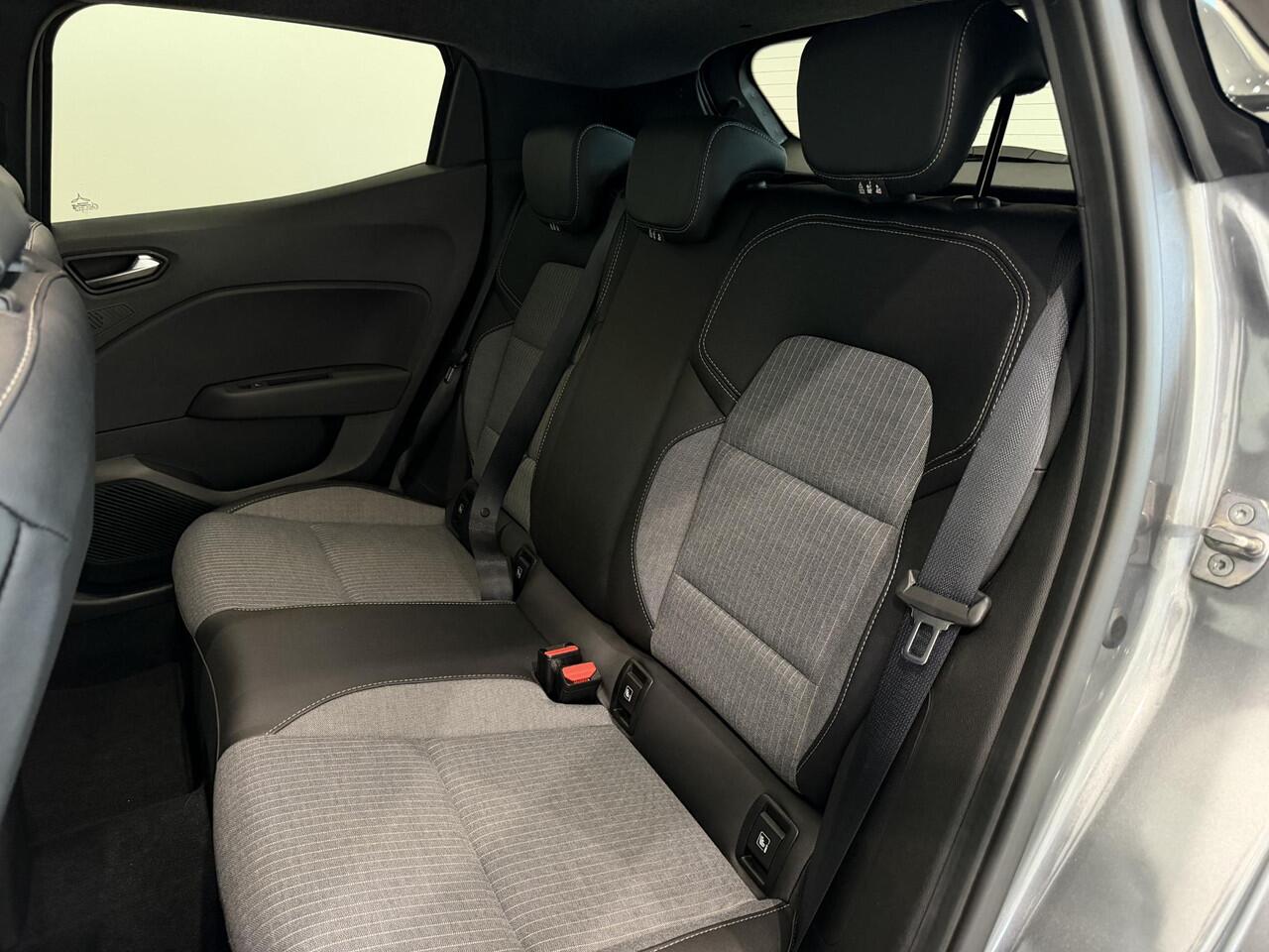 Renault CLIO 1.0 TCe 90 Techno | All season banden | Navigatie | Climate Control | Cruise Control | Lichtmetalen velgen 16" | Apple Carplay/Android Auto