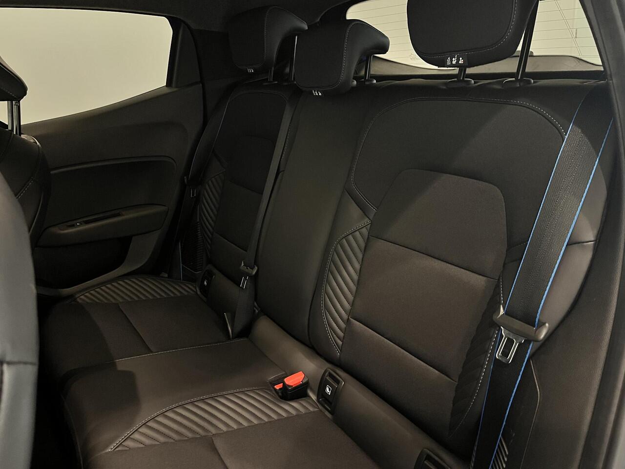 Renault CLIO 1.6 E-Tech Full Hybrid 145 Esprit Alpine | BOSE | 360° camera | Adaptieve Cruise Control | Apple Carplay/Android Auto