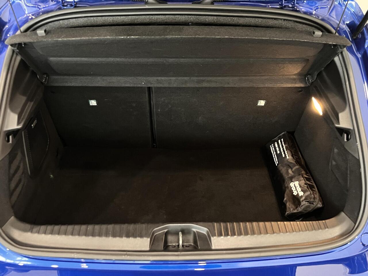 Renault CLIO 1.6 E-Tech Full Hybrid 145 Esprit Alpine | BOSE | 360° camera | Adaptieve Cruise Control | Apple Carplay/Android Auto