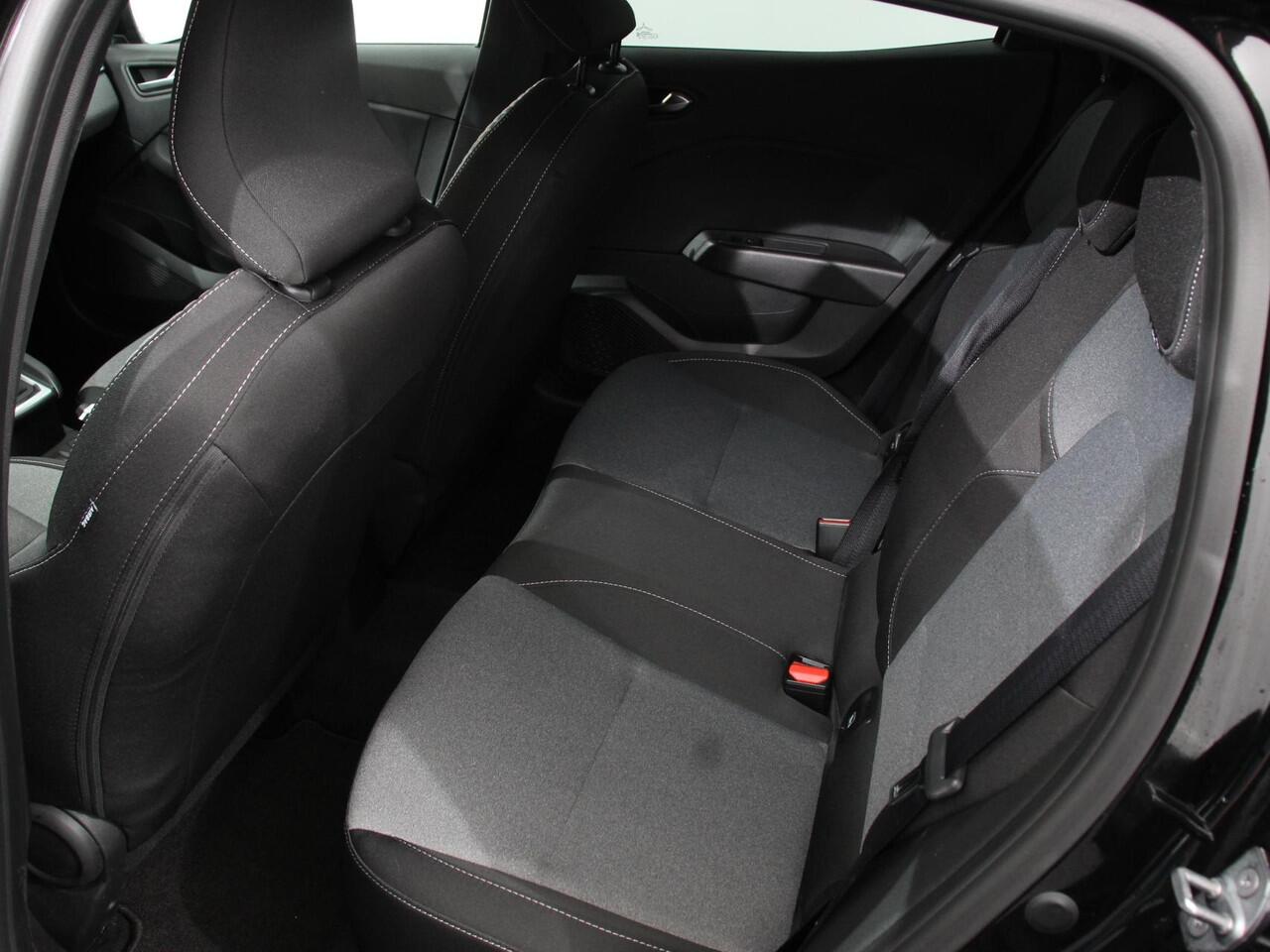 Renault CLIO 1.0 TCe 90 GPF Automaat evolution | Navigatie | Apple Carplay/Android Auto | Airco | Dab | Led | Parkeer sensoren