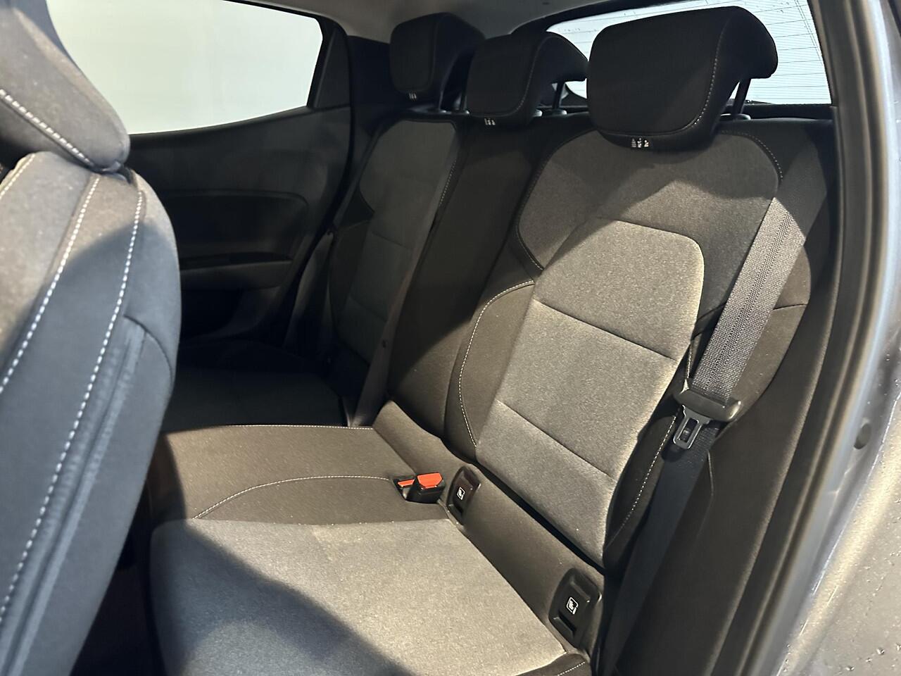 Renault CLIO 1.0 TCe 90 GPF evolution NAVIGATIE | ACHTERUITRIJCAMERA | PARKEERSENSOREN ACHTER | LICHTMETALEN VELGEN | ALL SEASON BANDEN