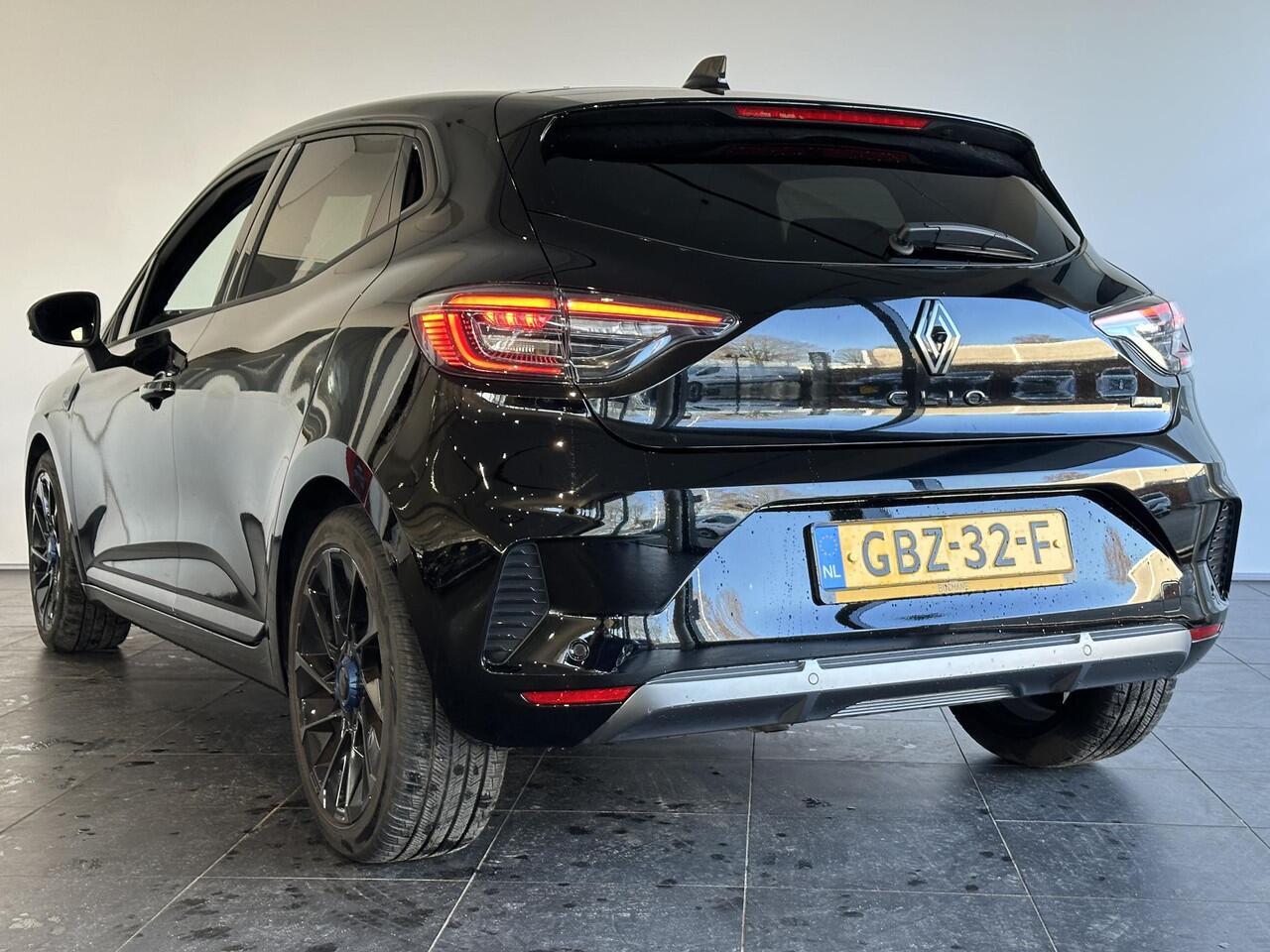 Renault CLIO 1.6 E-Tech Full Hybrid 145 esprit Alpine | BOSE AUDIOSYSTEEM | ACHTERUITRIJCAMERA | ADAPTIVE CRUISECONTROL | APPLE CARPLAY/ANDROID AUTO