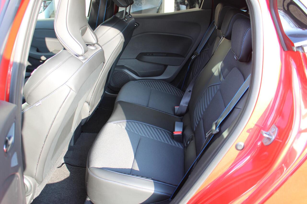 Renault CLIO 1.6 E-Tech Full Hybrid 145 esprit Alpine | 360 graden camera | Adaptieve cruise