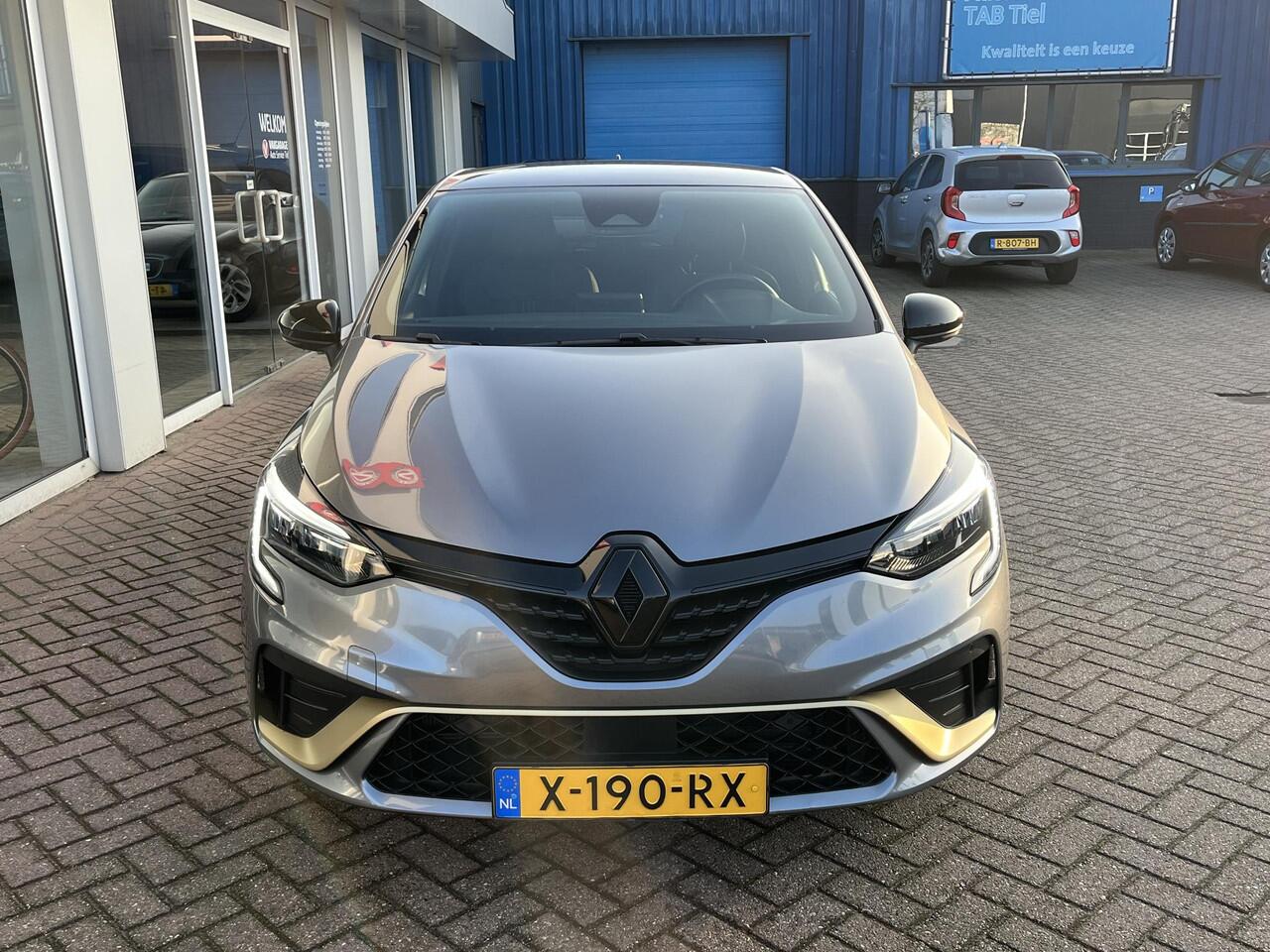 Renault CLIO 1.6 E-Tech Hybrid 145 E-Tech Engineered Schitterende Clio 1.6 Hybrid incl: ApplCarPlay/AndroidAuto. Climate control, Cruise control, Led verlichting, LM velgen