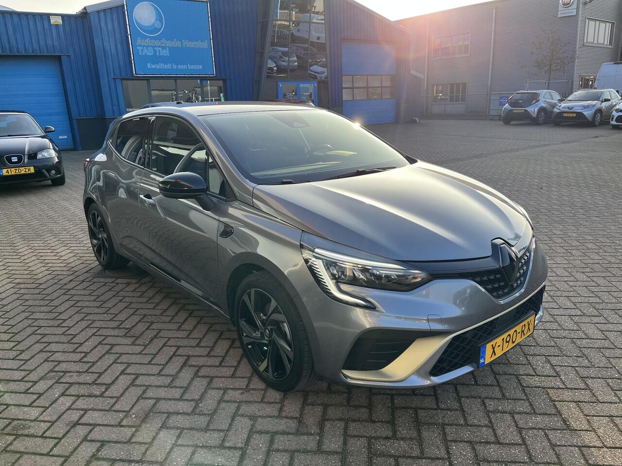 Renault CLIO 1.6 E-Tech Hybrid 145 E-Tech Engineered Schitterende Clio 1.6 Hybrid incl: ApplCarPlay/AndroidAuto. Climate control, Cruise control, Led verlichting, LM velgen