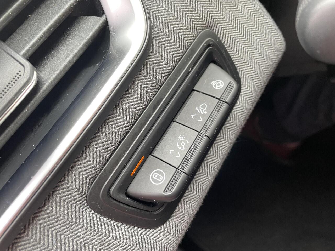 Renault CLIO 1.6 E-Tech Full Hybrid 145 techno Pack City Premium / Pack winter / Pack navigation techno / Pack Driving & safety