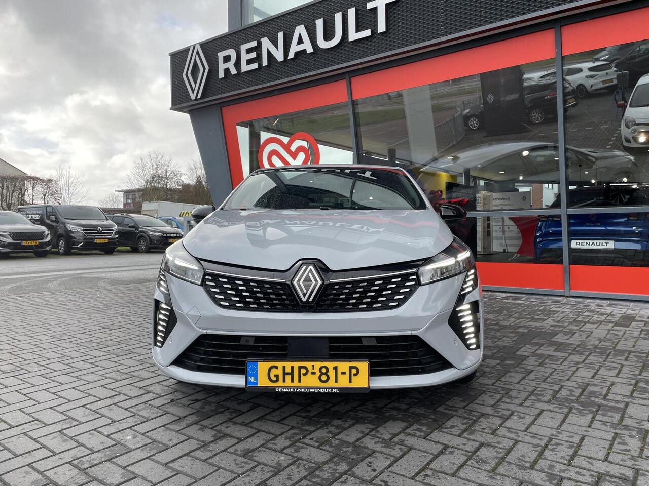 Renault CLIO 1.6 E-Tech Full Hybrid 145 techno Pack City Premium / Pack winter / Pack navigation techno / Pack Driving & safety