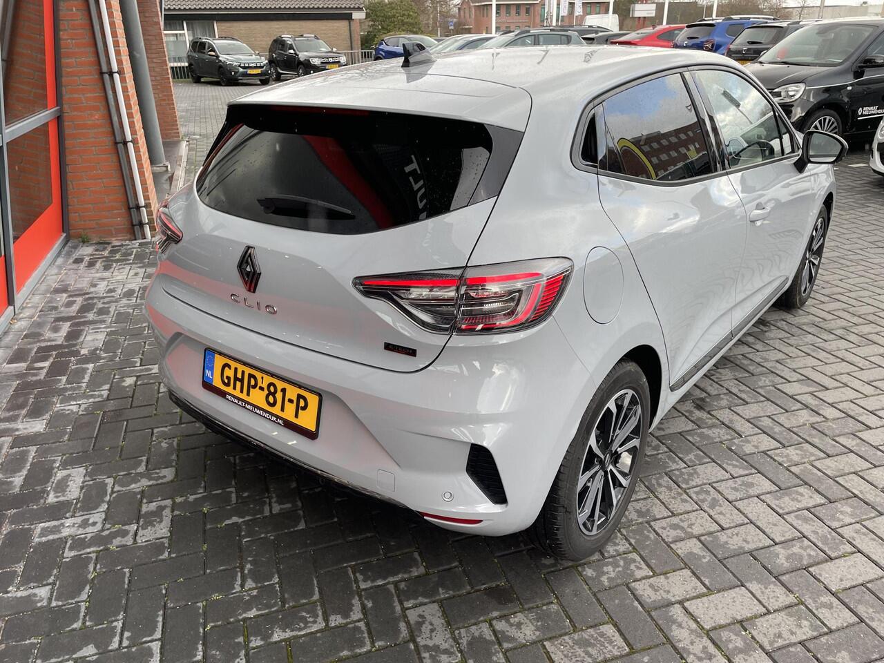 Renault CLIO 1.6 E-Tech Full Hybrid 145 techno Pack City Premium / Pack winter / Pack navigation techno / Pack Driving & safety