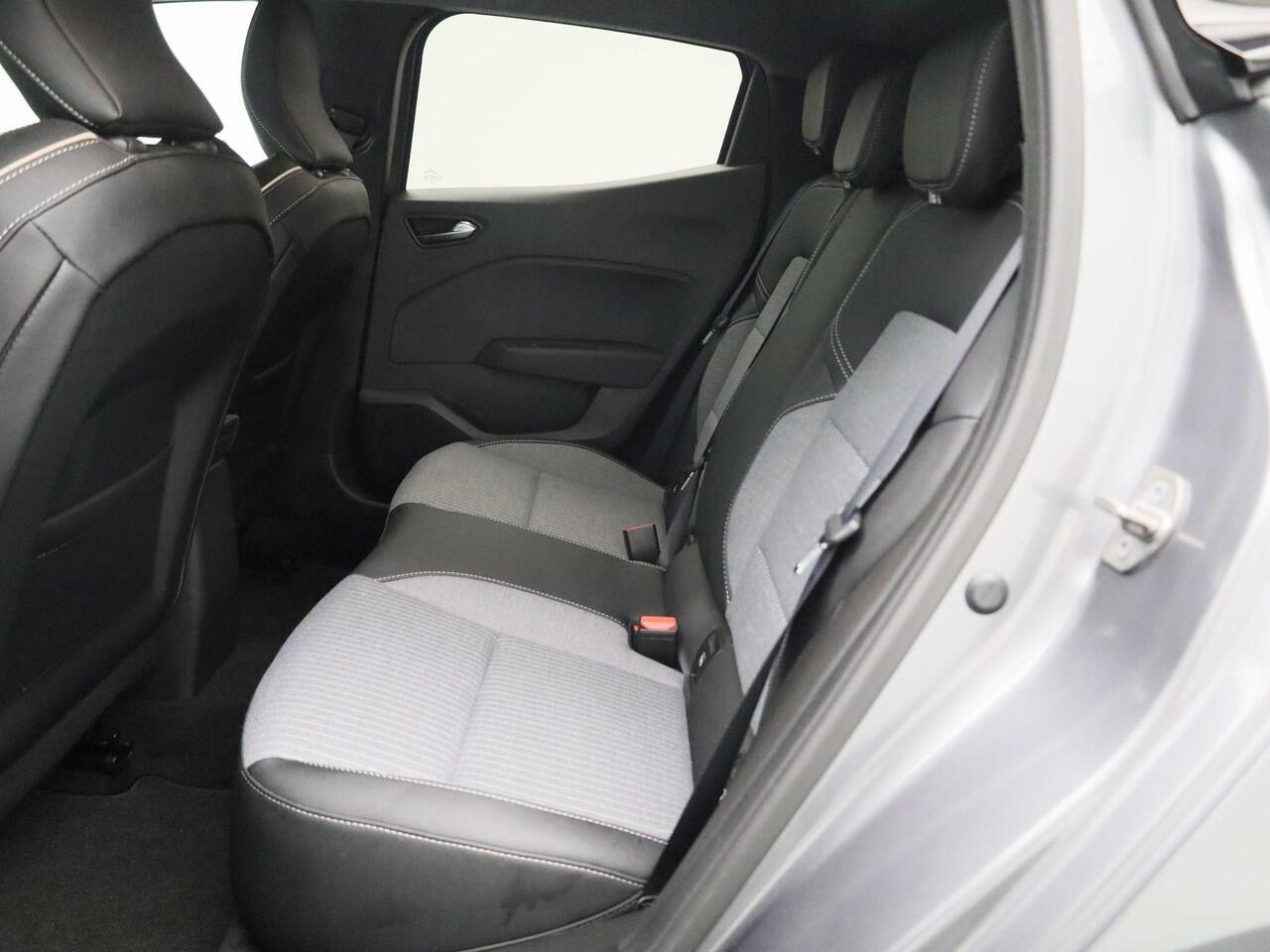 Renault CLIO 1.0 TCe 90 PK GPF techno Navigatie | Apple Carplay | Android Auto| Camera | Climate Control