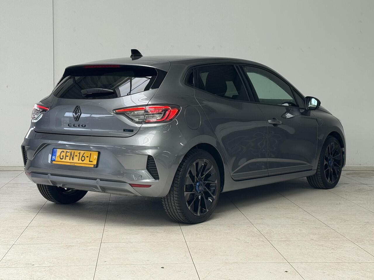 Renault CLIO 1.6 E-Tech Full Hybrid 145 Esprit Alpine | Stoelverwarming | BOSE-Audiosysteem | All-Season banden | Adaptive Cruise Control |