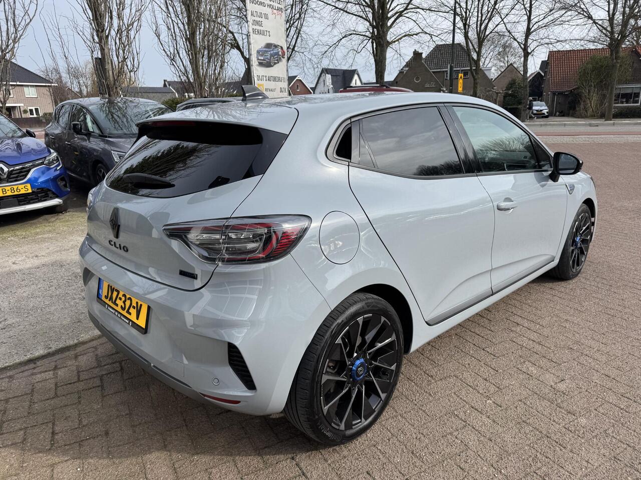 Renault CLIO 1.6 E-Tech 145 esprit Alpine+Bose+Pack Winter!!