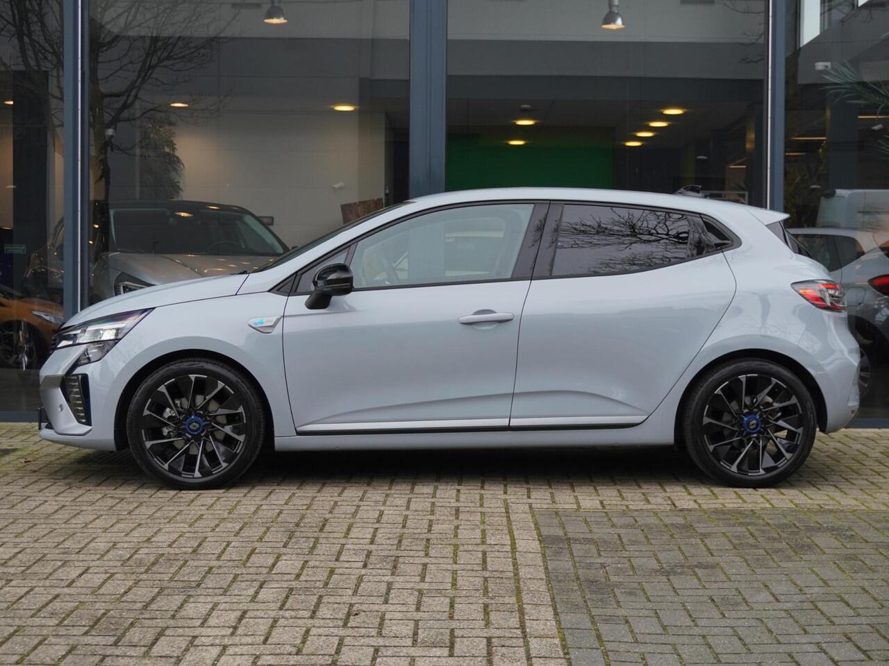 Renault CLIO 1.6 E-Tech Full Hybrid 145 esprit Alpine AUTOMAAT / PACK WINTER / DEALER OND. / 9,3'' NAVI / 10.25'' DASHBOARD / ADAPT. CRUISE / CAMERA / PDC / CLIMATE / APPLE CARPLAY / ANDROID AUTO / PRIVACY GLASS / DAB+ / 17'' LMV