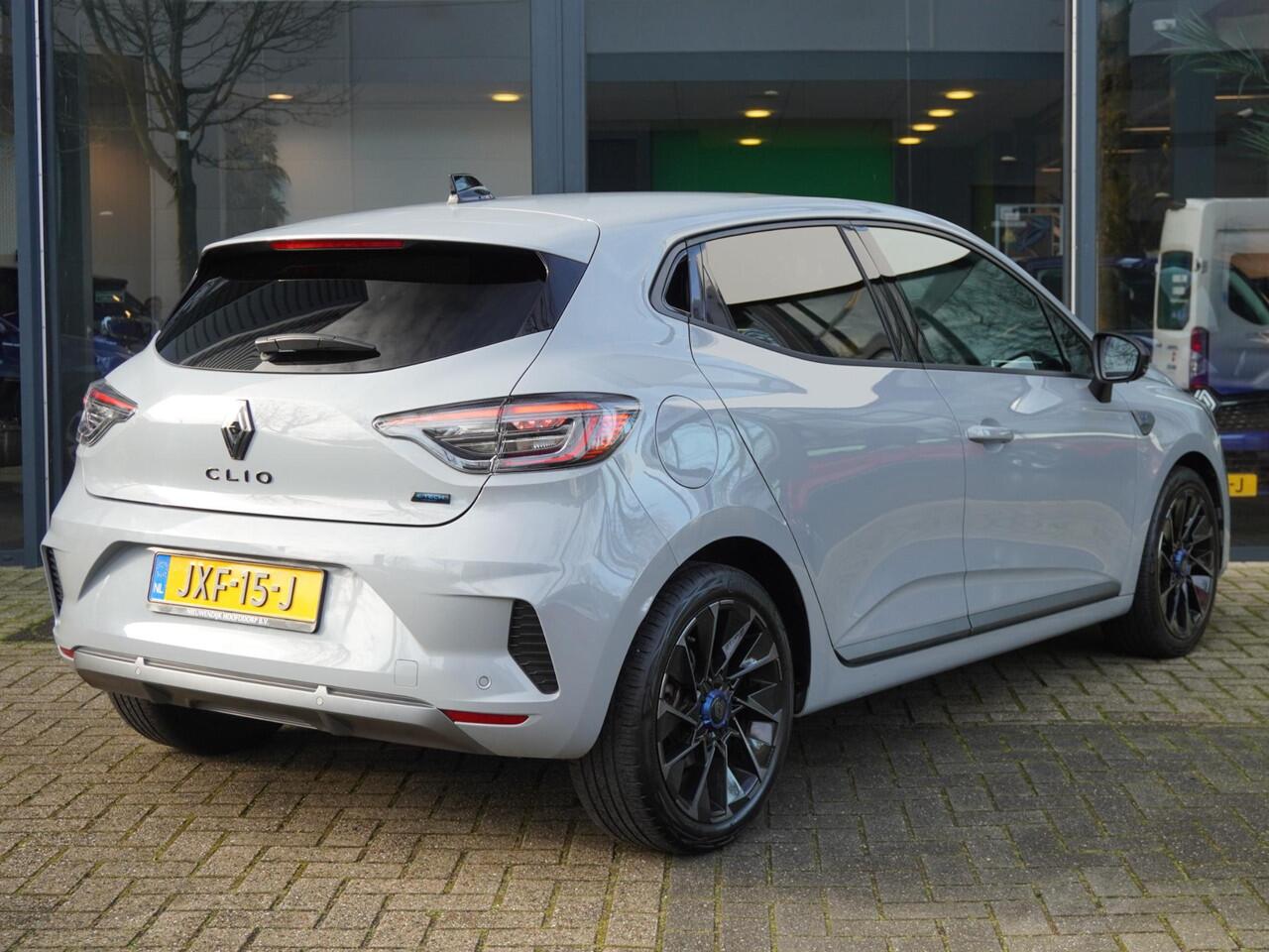 Renault CLIO 1.6 E-Tech Full Hybrid 145 esprit Alpine AUTOMAAT / PACK WINTER / DEALER OND. / 9,3'' NAVI / 10.25'' DASHBOARD / ADAPT. CRUISE / CAMERA / PDC / CLIMATE / APPLE CARPLAY / ANDROID AUTO / PRIVACY GLASS / DAB+ / 17'' LMV