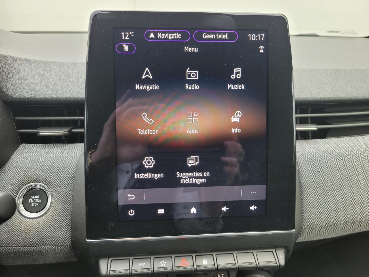 Renault CLIO 1.6 E-Tech Full Hybrid 145 techno | Groot Navigatie | Camera | 17 Inch | Half Leder