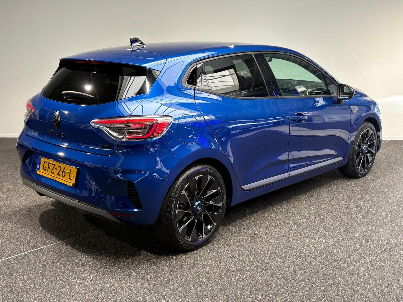 Renault CLIO 1.6 E-Tech Full Hybrid 145 esprit Alpine | 360º Camera | BOSE Audio | Navigatie |