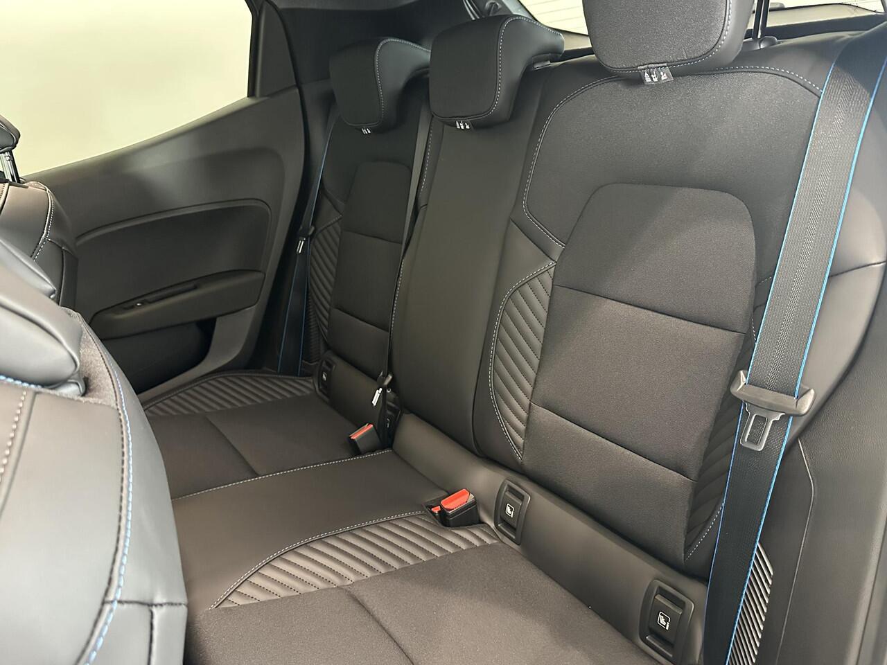 Renault CLIO 1.6 E-Tech Full Hybrid 145 Esprit Alpine | Pack Premium Sound BOSE | Van: ¤ 32.759,- nu rijklaar voor: ¤ 29.259,-