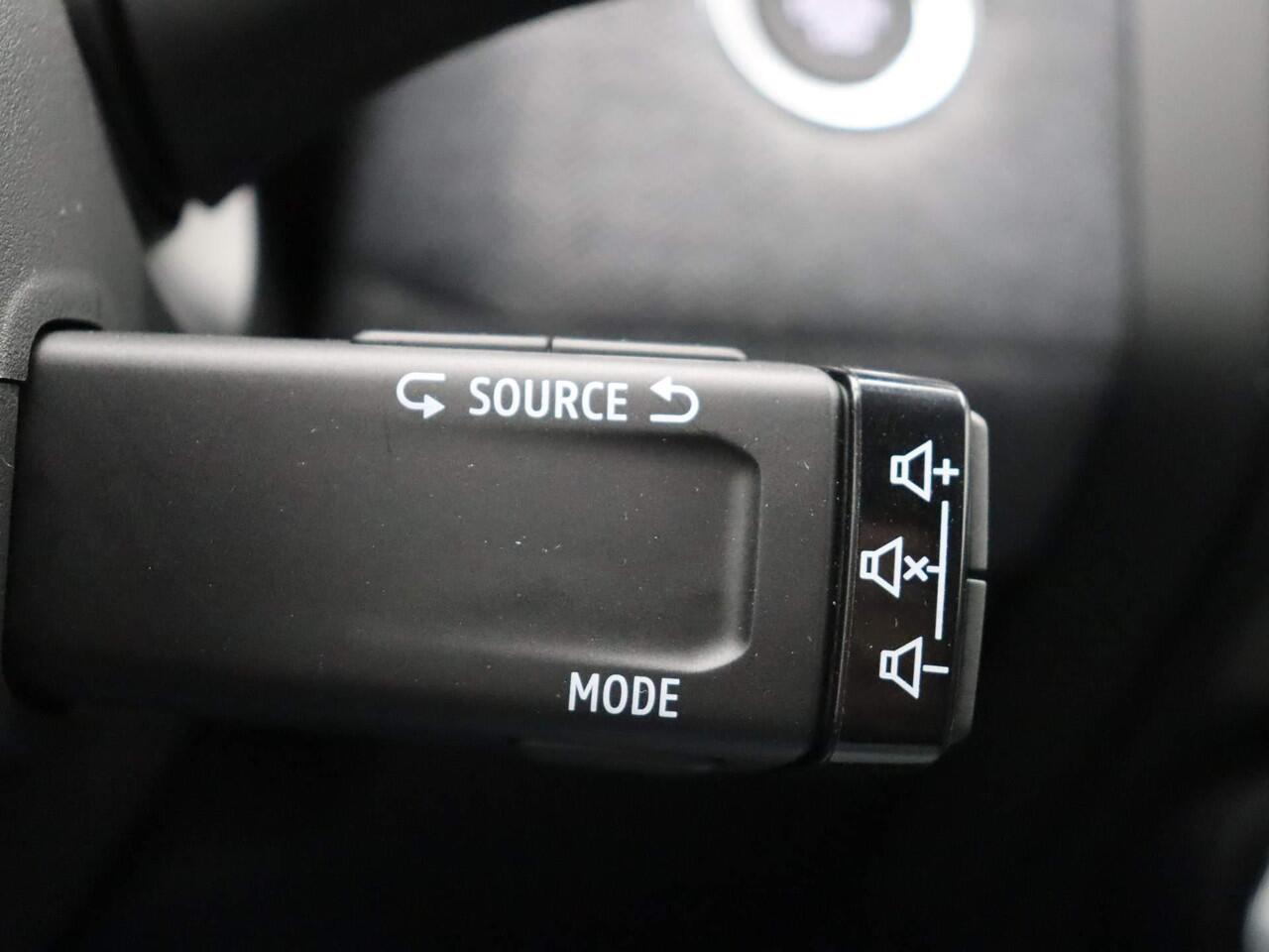 Renault CLIO TCe 90pk GPF techno | Stoel- en stuurwielverwarming | Digitaal dashboard | Grootscherm naviagie |