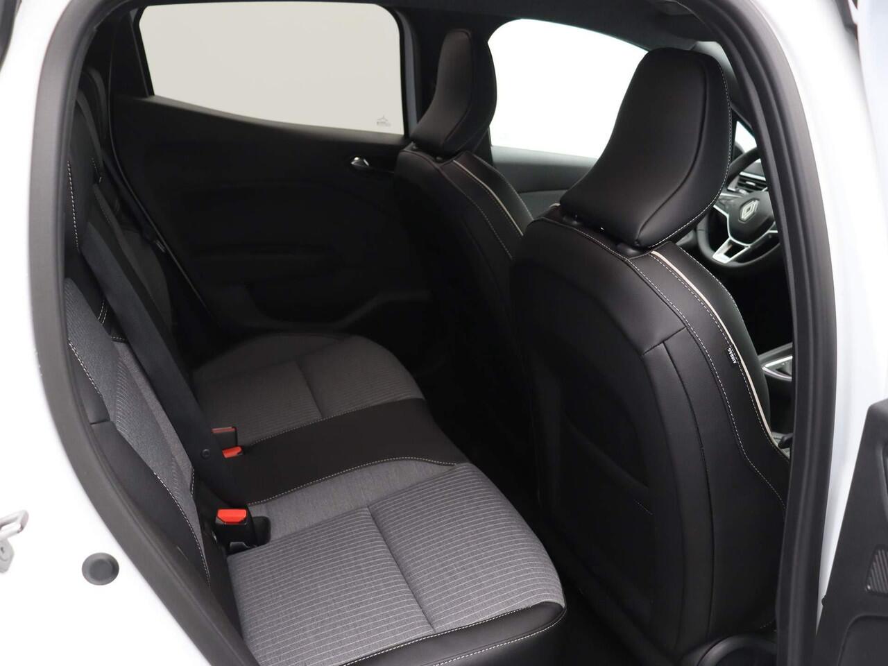 Renault CLIO TCe 90pk GPF techno | Stoel- en stuurwielverwarming | Digitaal dashboard | Grootscherm naviagie |