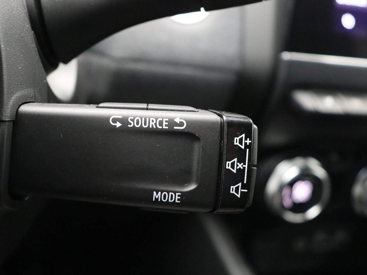 Renault CLIO TCe 90pk GPF techno | Apple carplay | Android auto | Climate control | Achteruitrijcamera |