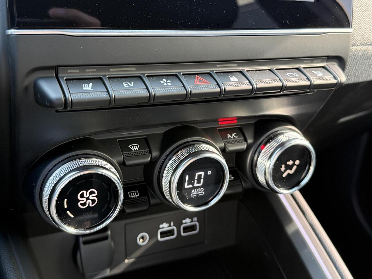 Renault CLIO 1.6 E-Tech Full Hybrid 145 techno | Camera | Winterpack | Navigatie