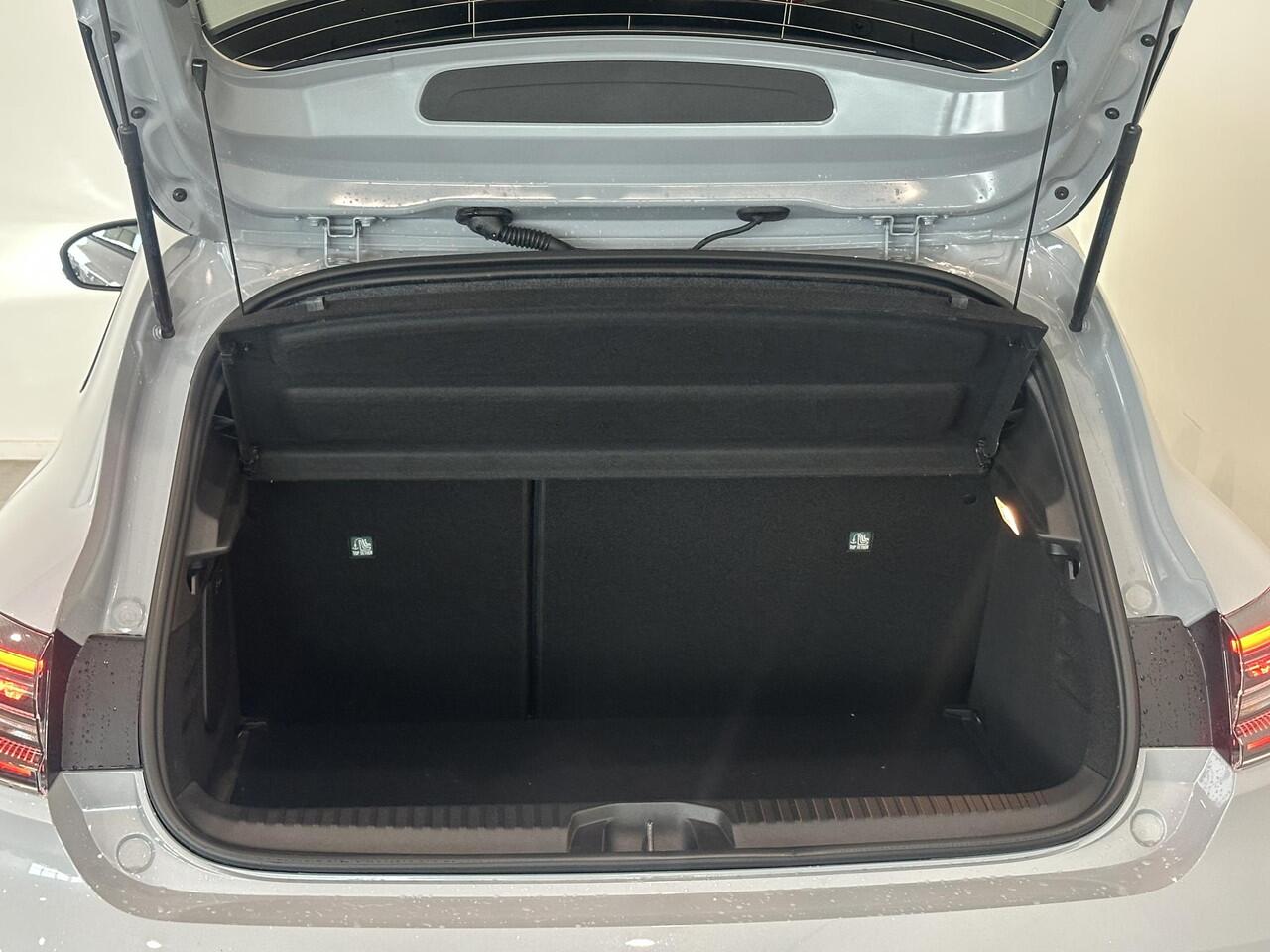 Renault CLIO 1.0 TCe 90 Esprit Alpine | Pack Winter | Pack City Premium | Pack Premium Sound BOSE | Van: ¤ 32.459,- nu rijklaar voor: ¤ 28.959,-