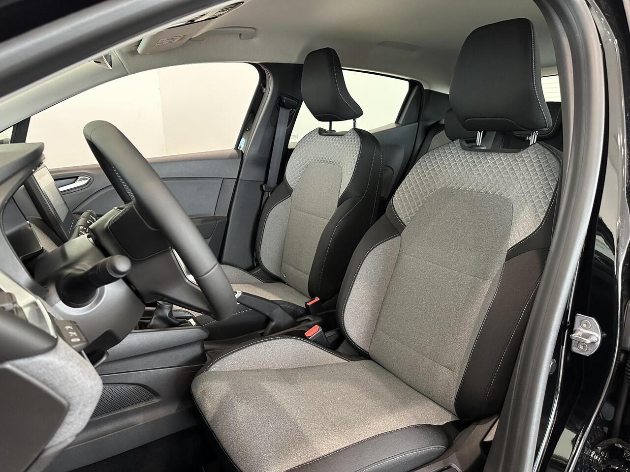 Renault CLIO 1.0 TCe 90 Evolution | Pack Navigation | Achteruitrijcamera | Van: ¤ 27.059,- nu rijklaar voor: ¤ 25.059,-