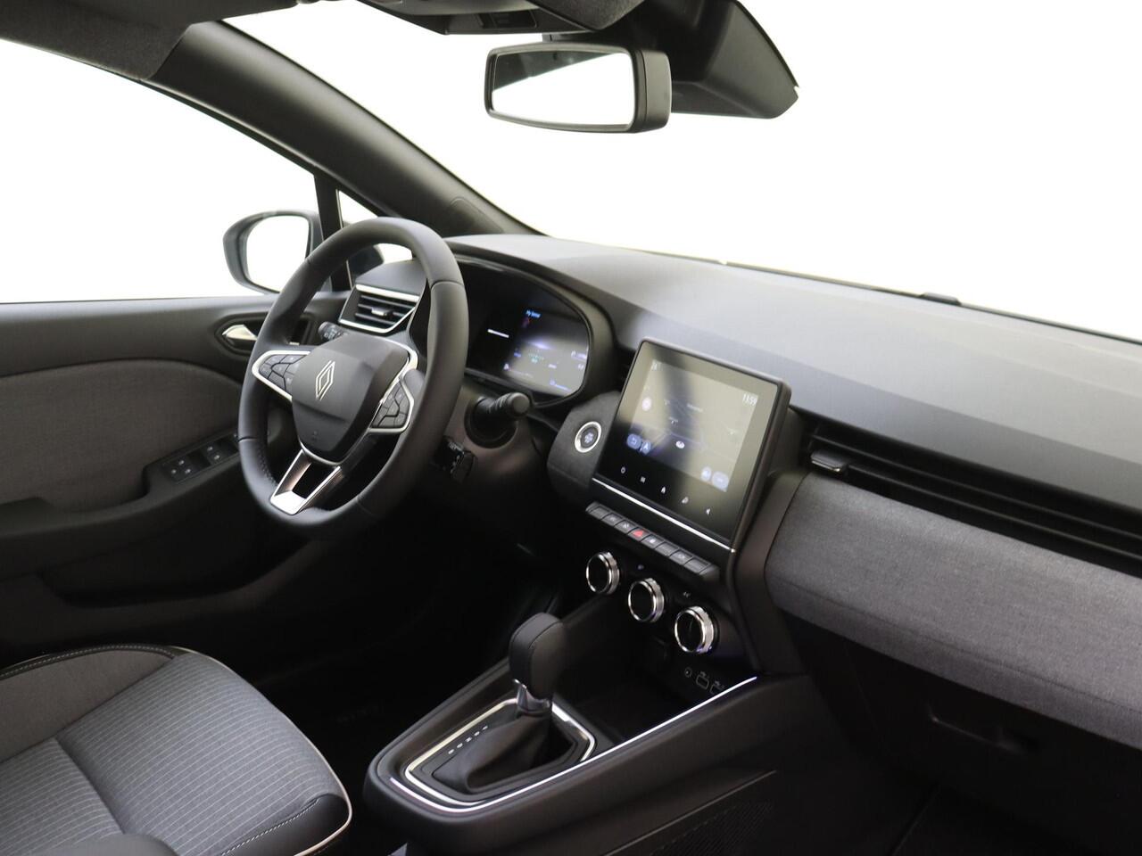 Renault CLIO 1.6 E-Tech Full Hybrid 145 techno