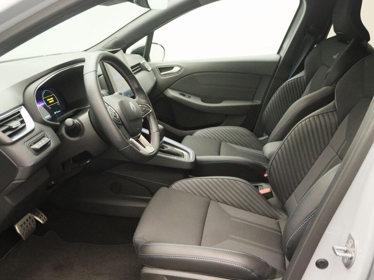 Renault CLIO E-Tech Full Hybrid 145 esprit Alpine | Automaat | Pack City Premium met easy park assist en 360 camera | Pack winter met stoel en stuurverwarming | Chiné Lichtmetalen velgen 17" 'La Fleche met blauwe naafkap' |