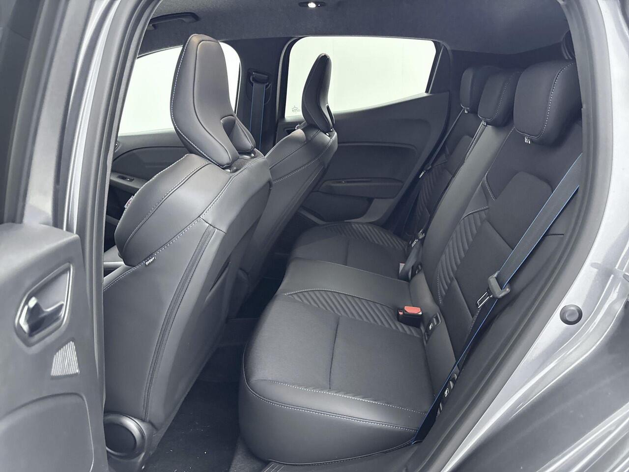 Renault CLIO 1.6 E-Tech Full Hybrid Esprit Alpine 145PK | Automaat | Navigatie 9,3'' | Adaptieve Cruise Control | Sportstoelen | 17'' Inch Velgen | Apple CarPlay & Android Auto