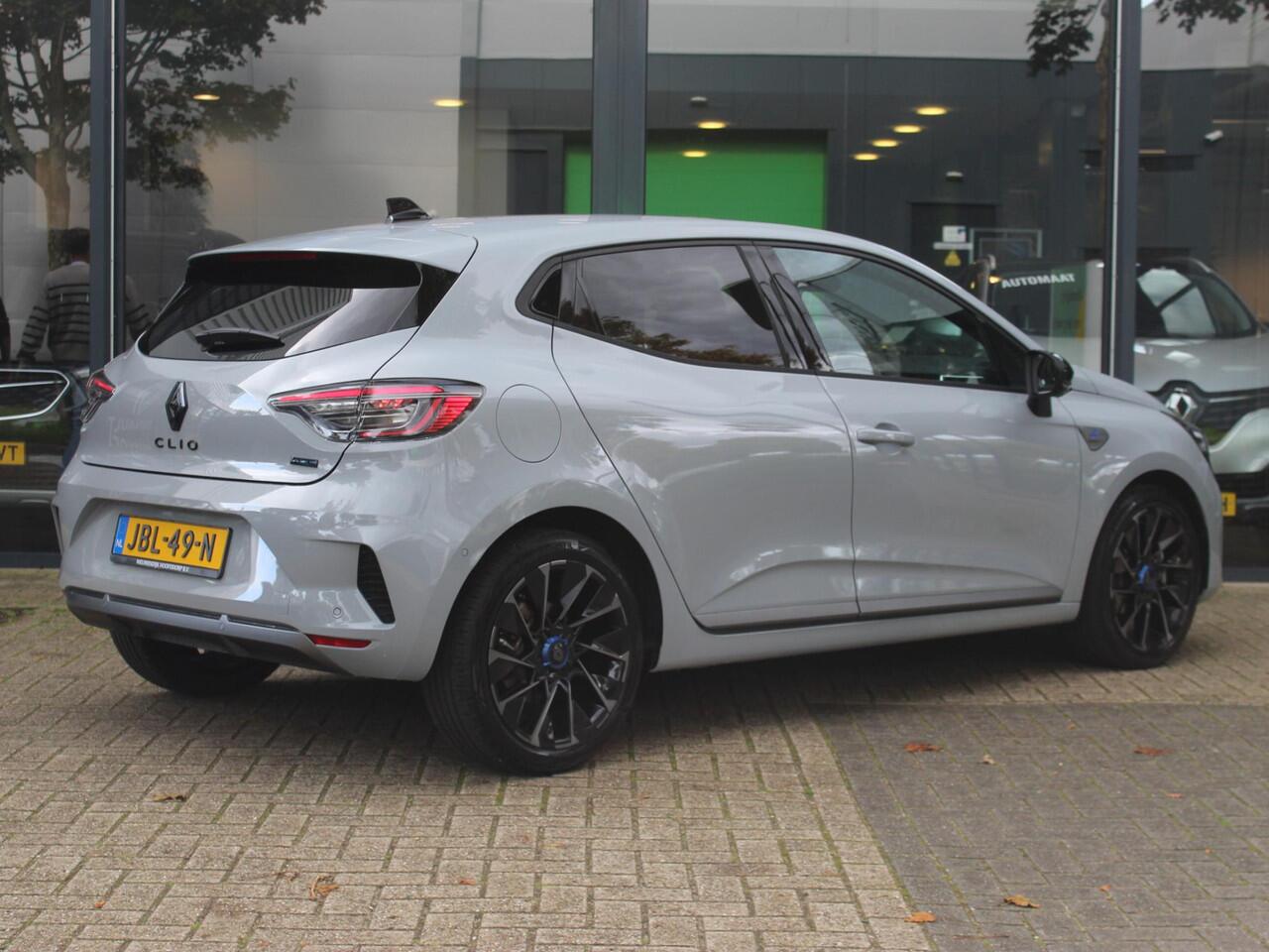 Renault CLIO 1.6 E-Tech Full Hybrid 145 esprit Alpine AUTOMAAT / DEMO / PACK CITY PREMIUM / 9,3'' NAVI / 10.25'' DASHBOARD / ADAPT. CRUISE / CAMERA / PDC / CLIMATE / APPLE CARPLAY / ANDROID AUTO / PRIVACY GLASS / DAB+ / 17'' LMV